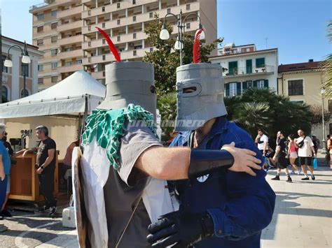 La Gara Mondiale di Cosplay 2018: una celebrazione dell'arte e della passione geek con un pizzico di caos creativo